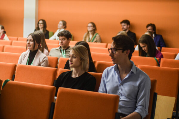 INTERNATIONAL EDITION OF JUVENES PRO MEDICINA CONFERENCE AT TEACHING 19