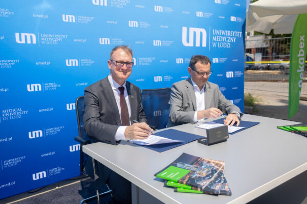 the foundation act and the laying of the cornerstone for the construction of the U1 15