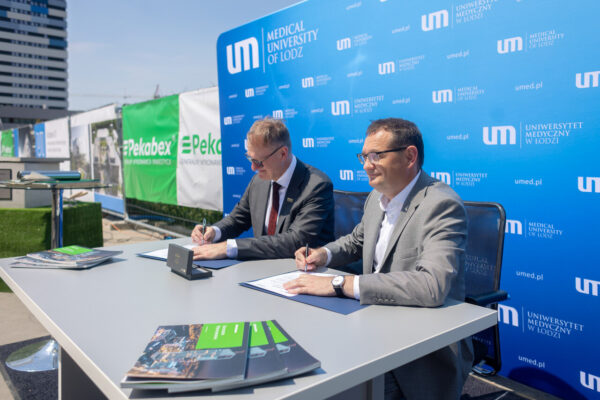the foundation act and the laying of the cornerstone for the construction of the U1 16