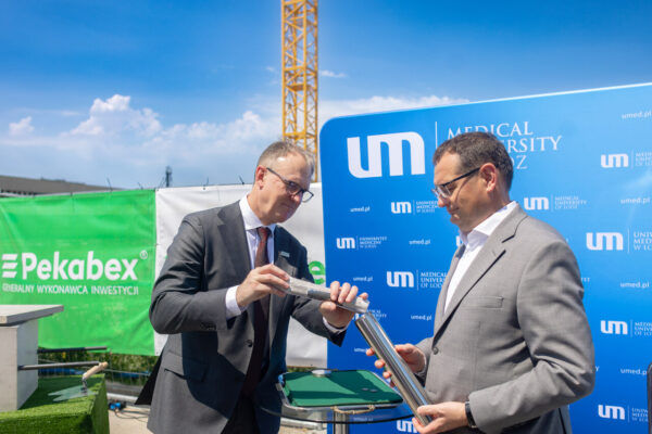 the foundation act and the laying of the cornerstone for the construction of the U1 17