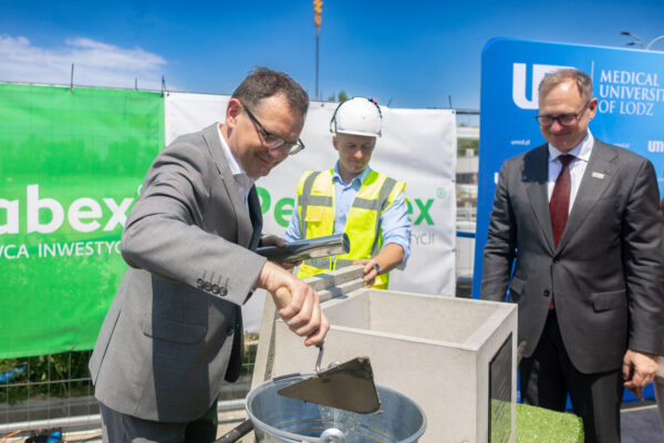 the foundation act and the laying of the cornerstone for the construction of the U1 19