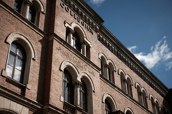 opis - REVITALIZATION OF COLLEGIUM ANATOMICUM: A NEW SOCIAL AND CULTURAL SPACE IN THE HEART OF LODZ