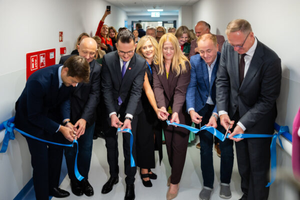 MODERN PAEDIATRIC ONCOLOGY AND HOSPITAL PHARMACY IN ŁÓDŹ 19
